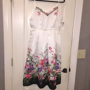 NWT Jessica Simpson Border Print Floral Dress Sz 10